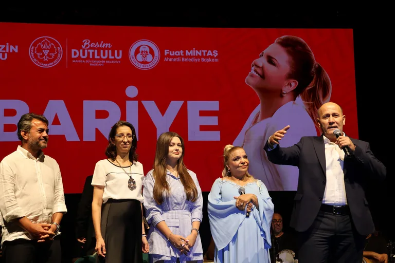 Ahmetli Kurtuluş Festivali Kibariye Konseriyle Muhteşem Bir Final Yaptı